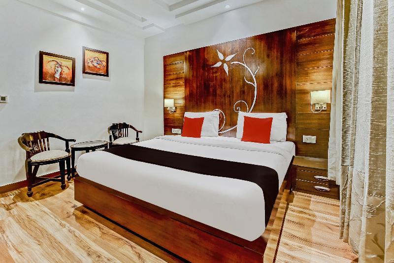 The Pearl Hotel Yeni Delhi Dış mekan fotoğraf